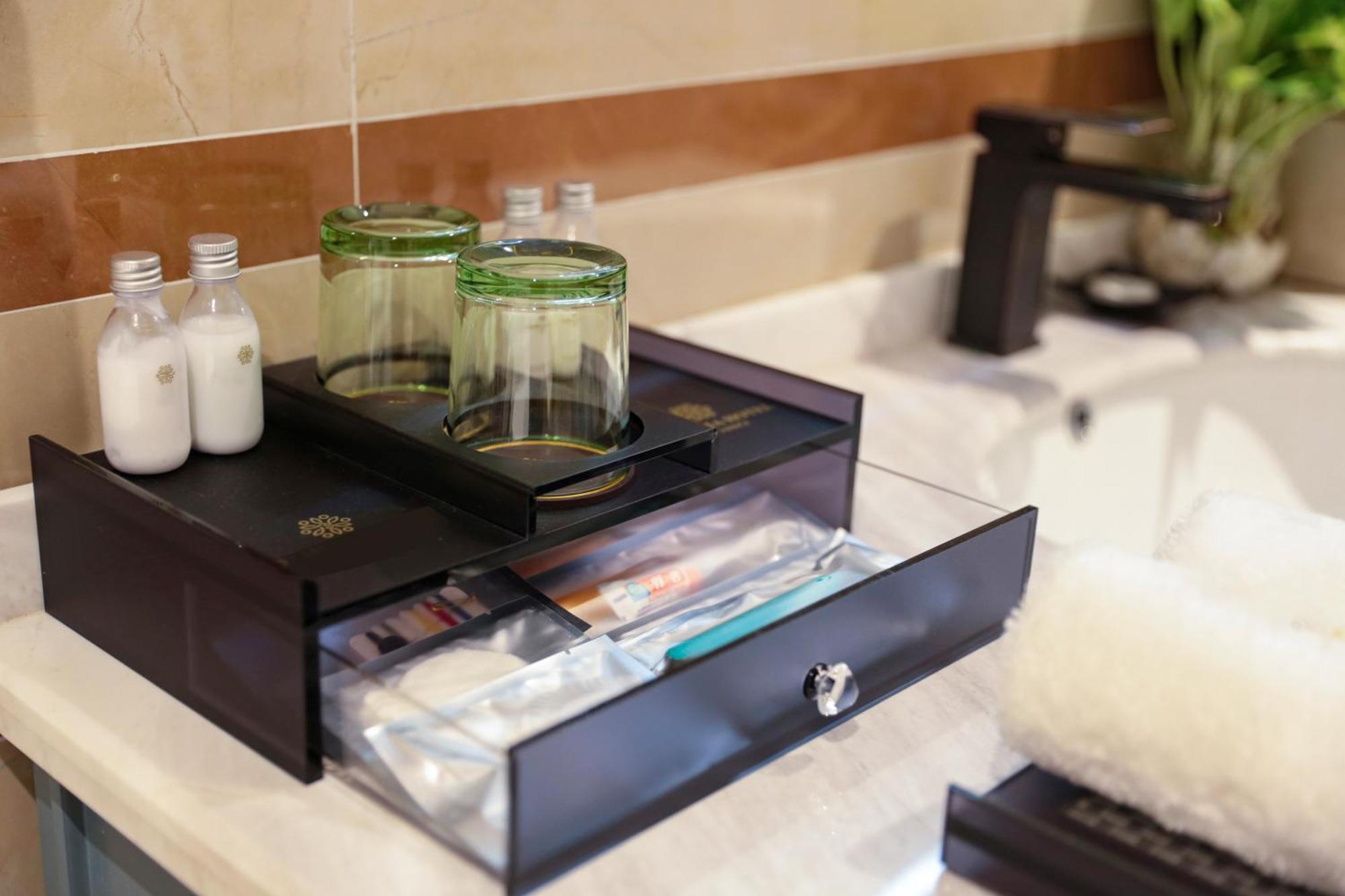Hanoi Fiesta Central Hotel And Spa Zewnętrze zdjęcie